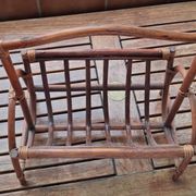 Porte revues vintage en rotin