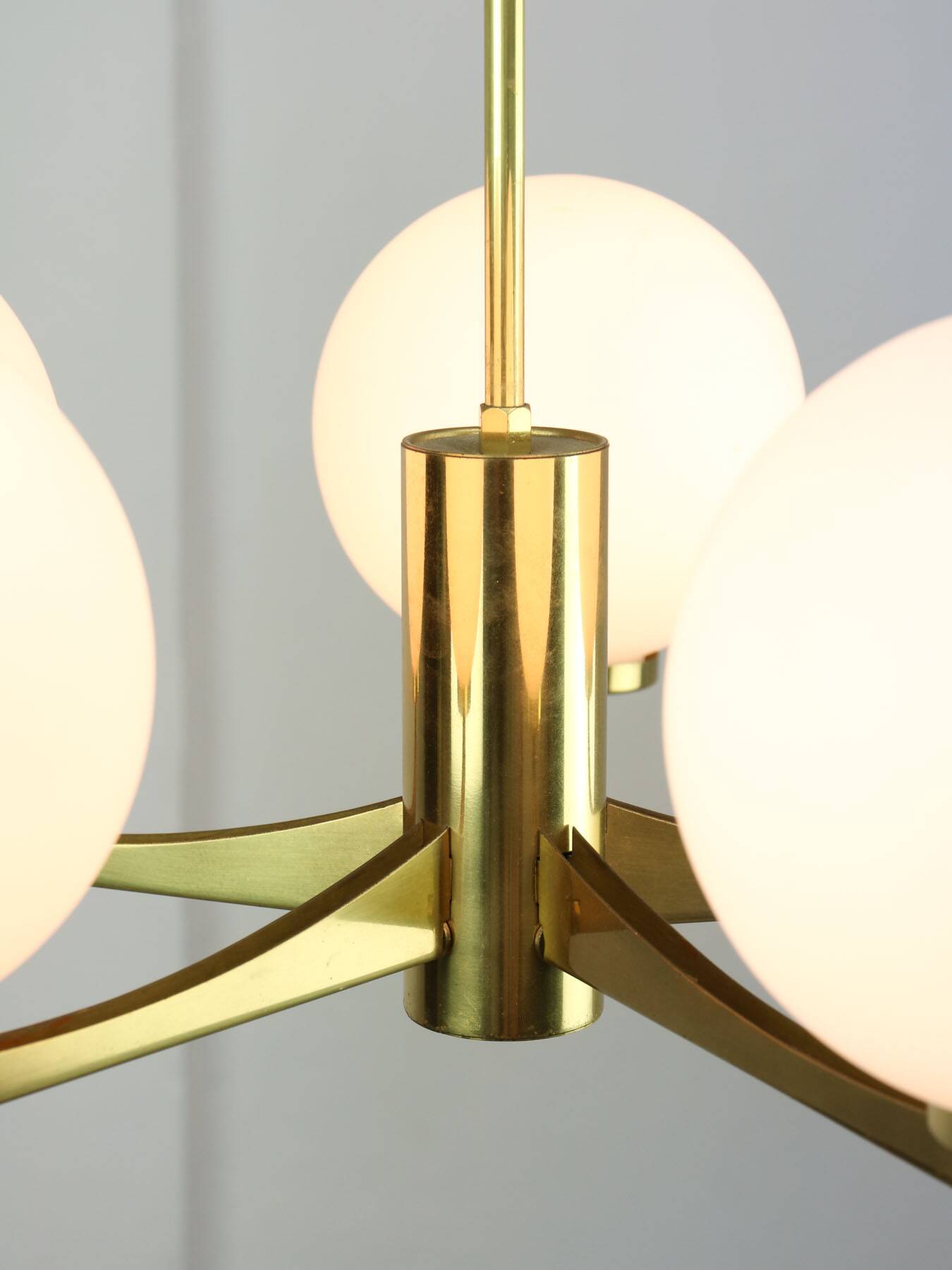 Mid-century Modern Italian Brass and Opaline Chandelier, 1960s