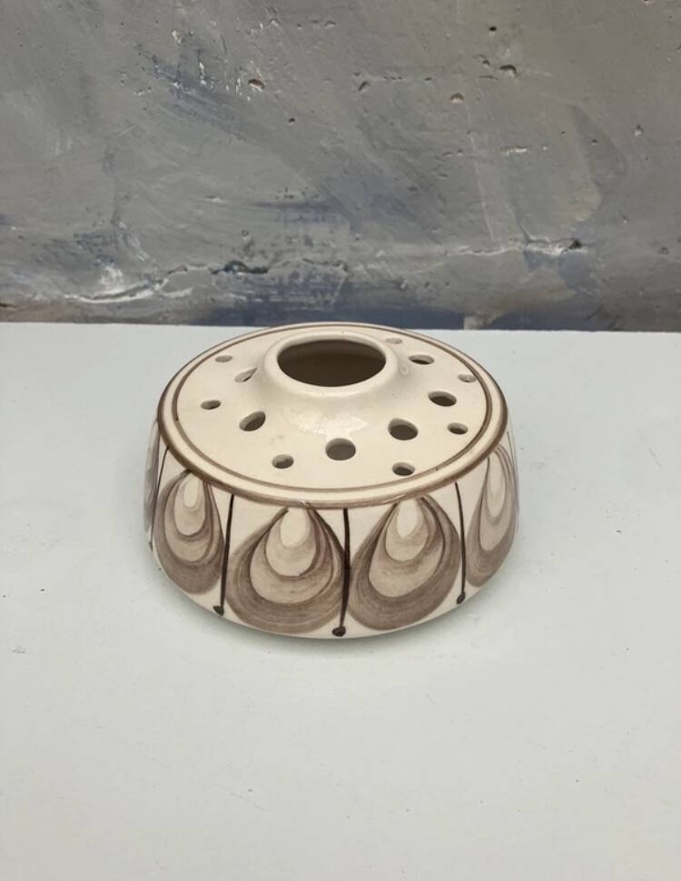Vase pique-fleurs céramique