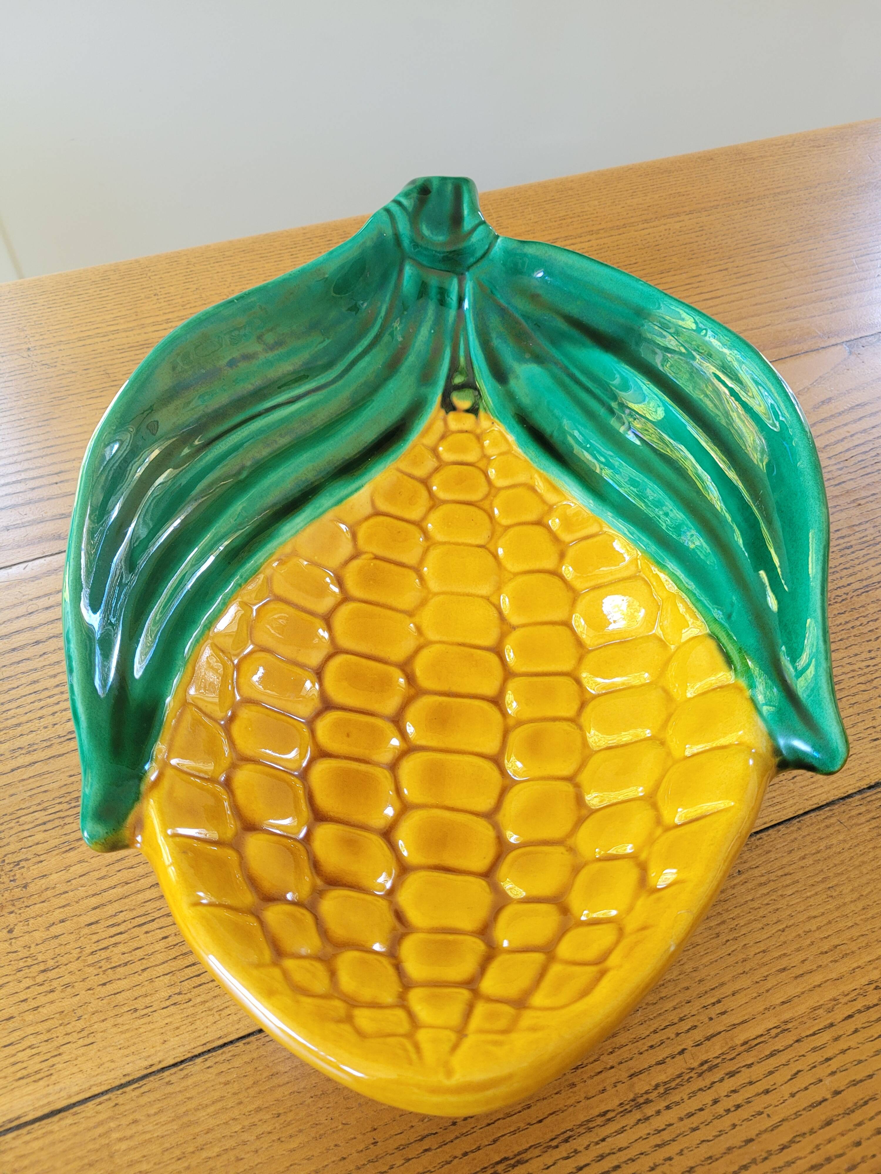 Large fruit dish/bowl in Vallauris slip