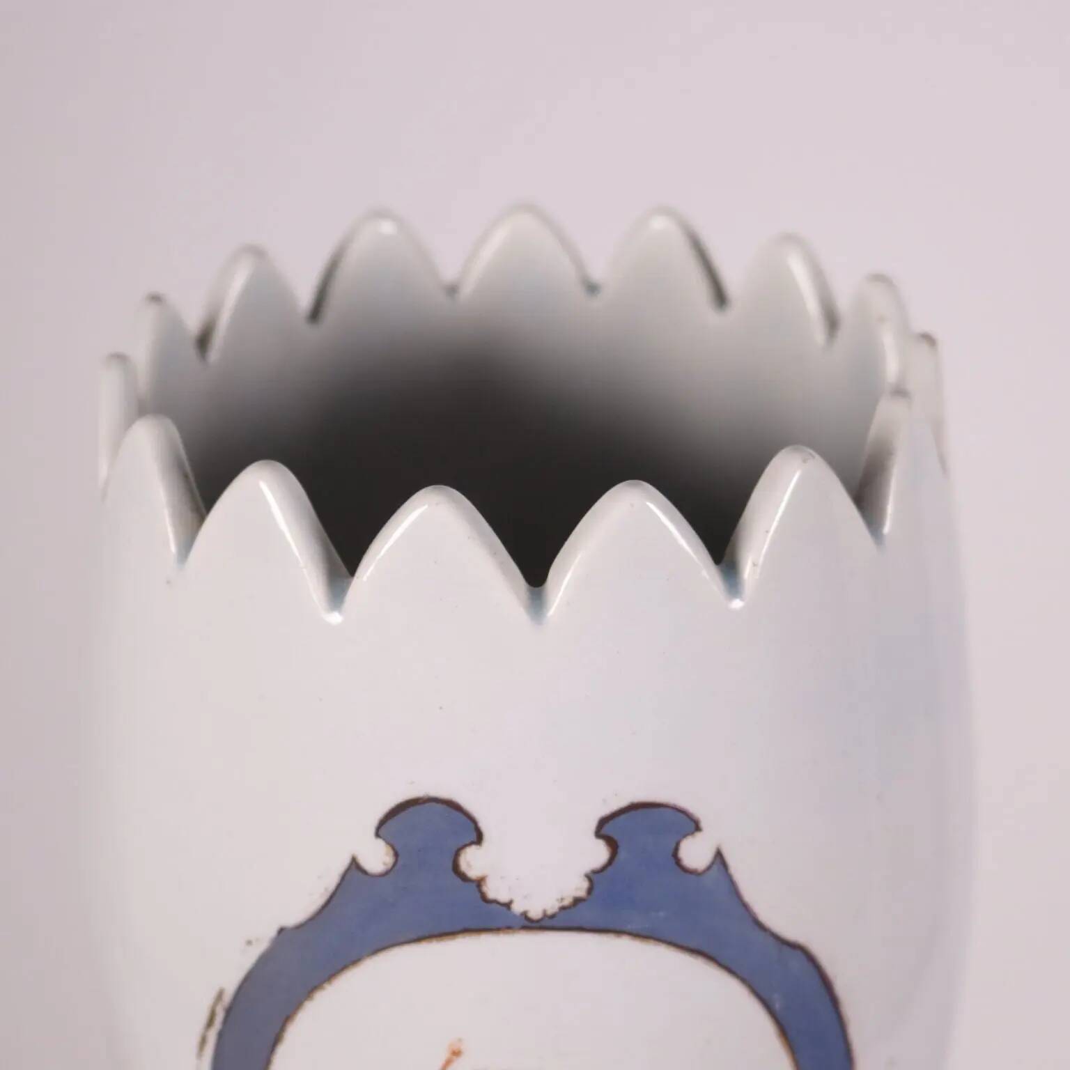 Paire de vases en céramique, Europe XIXe siècle