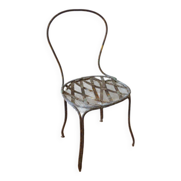Chaise ancienne décoration florale balcon jardin