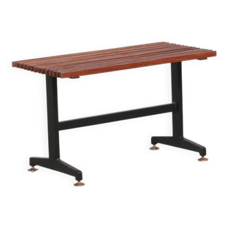 Mid-century Italian bench 1960s with black metal frame, gilded brass legs and solid teak slats