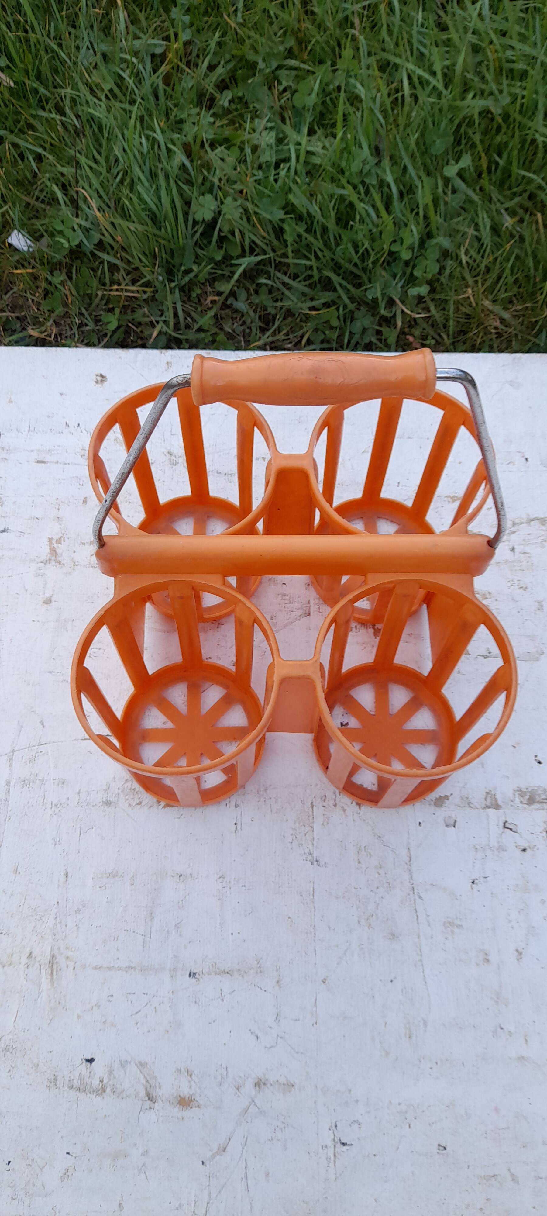Vieux Porte-bouteilles Orange En Plastique Rétractable Pour 6 Bouteilles, Look Vintage Sympa