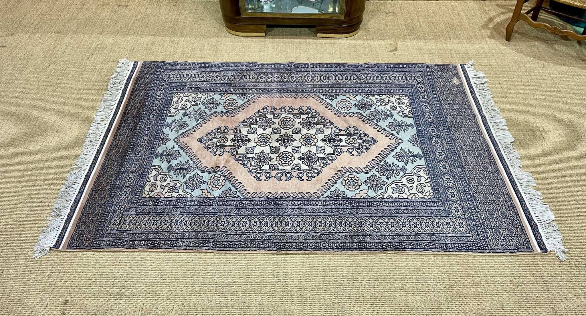 Handmade Pakistani Wool Rug - 2m04 x 1m21