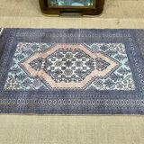 Handmade Pakistani Wool Rug - 2m04 x 1m21