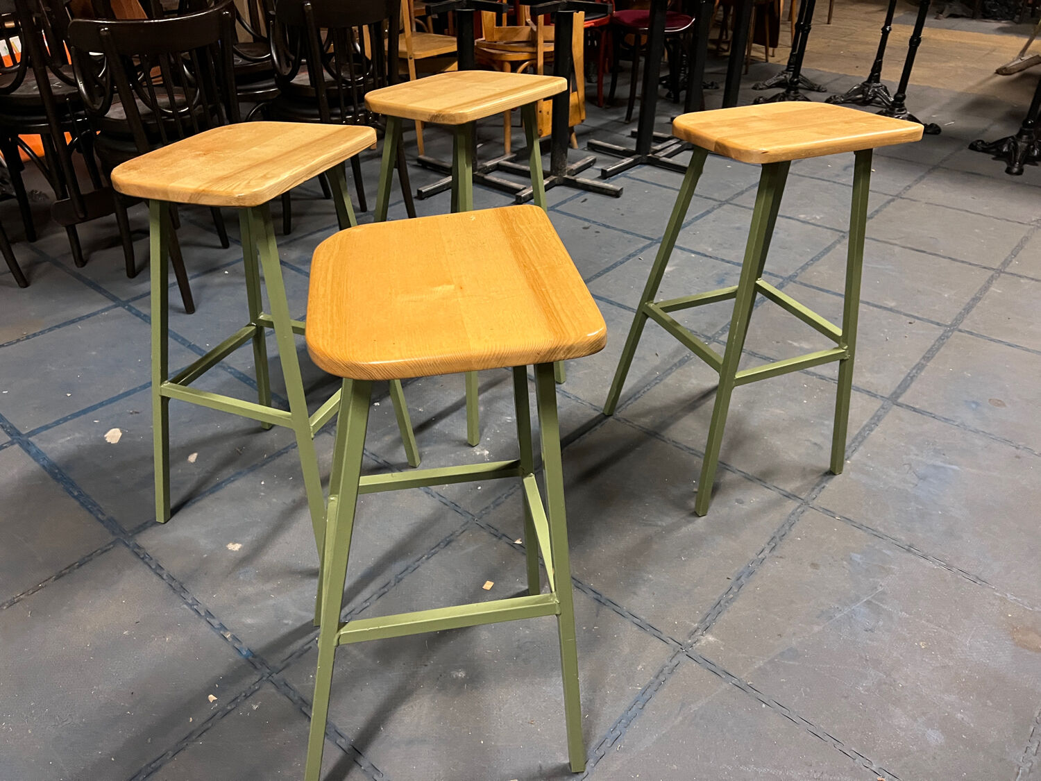 Set of 4 stools