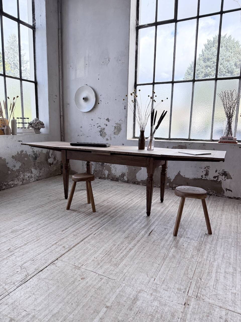 Solid oak farmhouse table with integrated extensions 1950