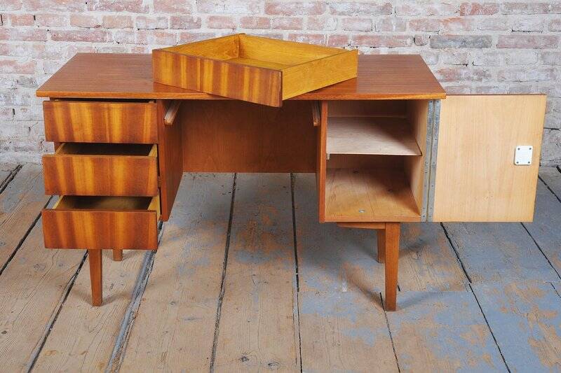 Mid-Century Modern Writing Desk in Mahogany Veneer, Czech, 1950