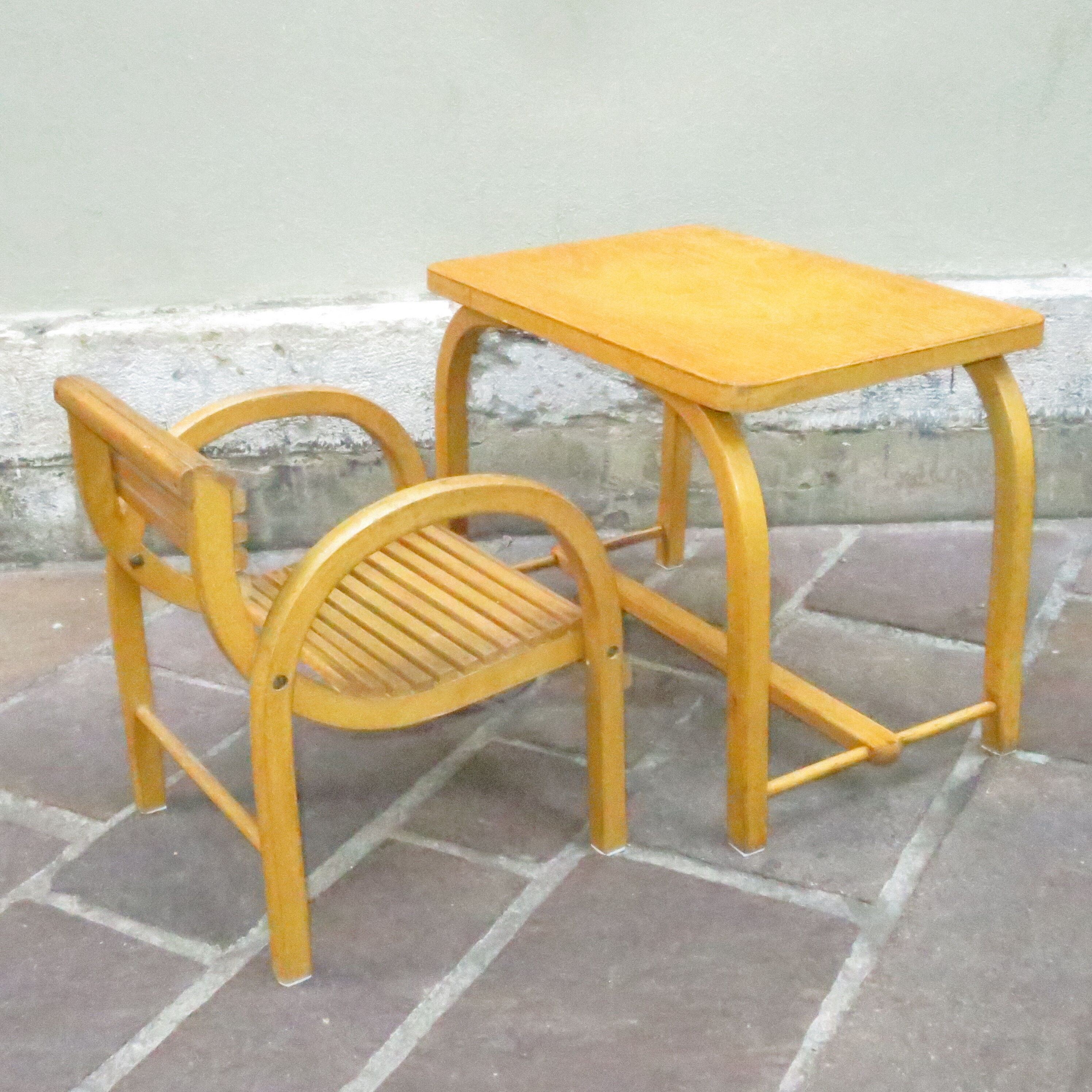 Bureau enfant et son fauteuil Baumann Art Déco