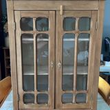 Small Parisian display case in raw wood