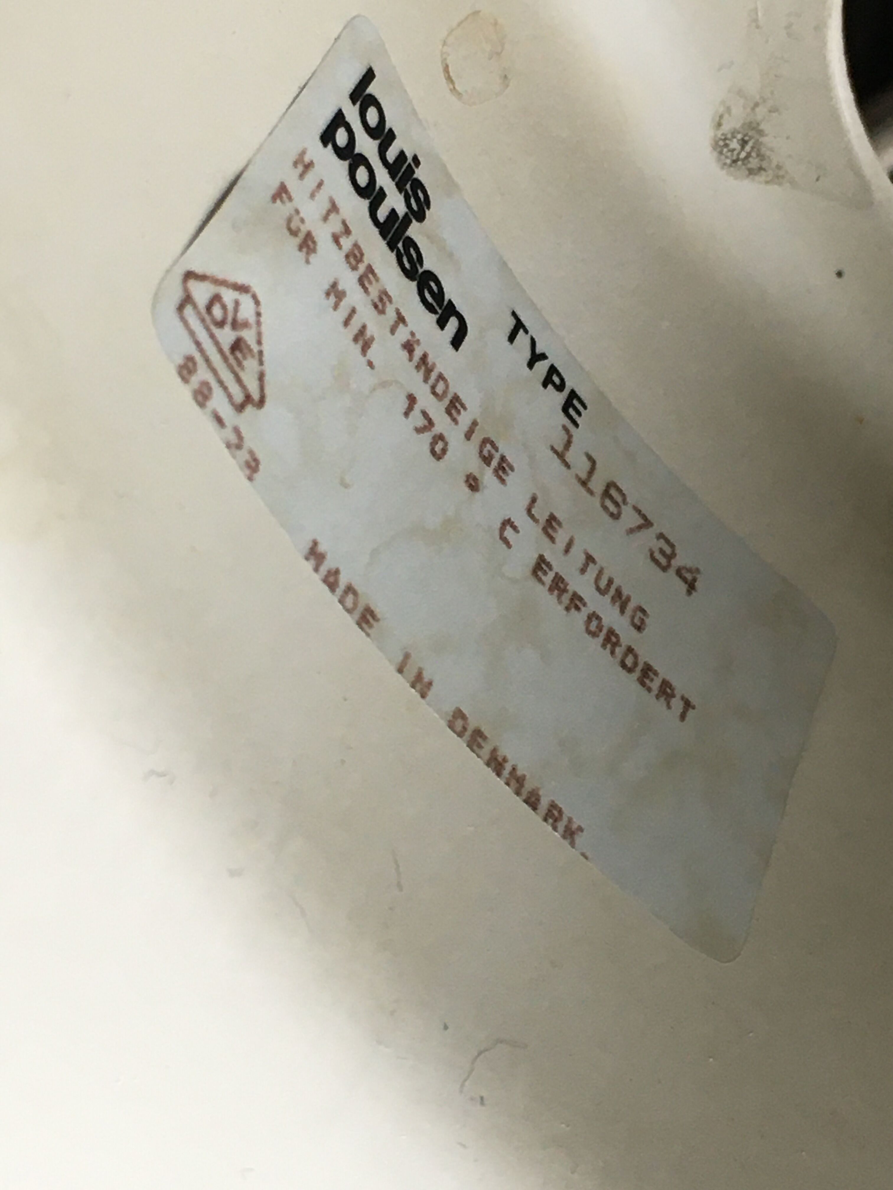 Scandinavian suspension Louis Poulsen, 80s