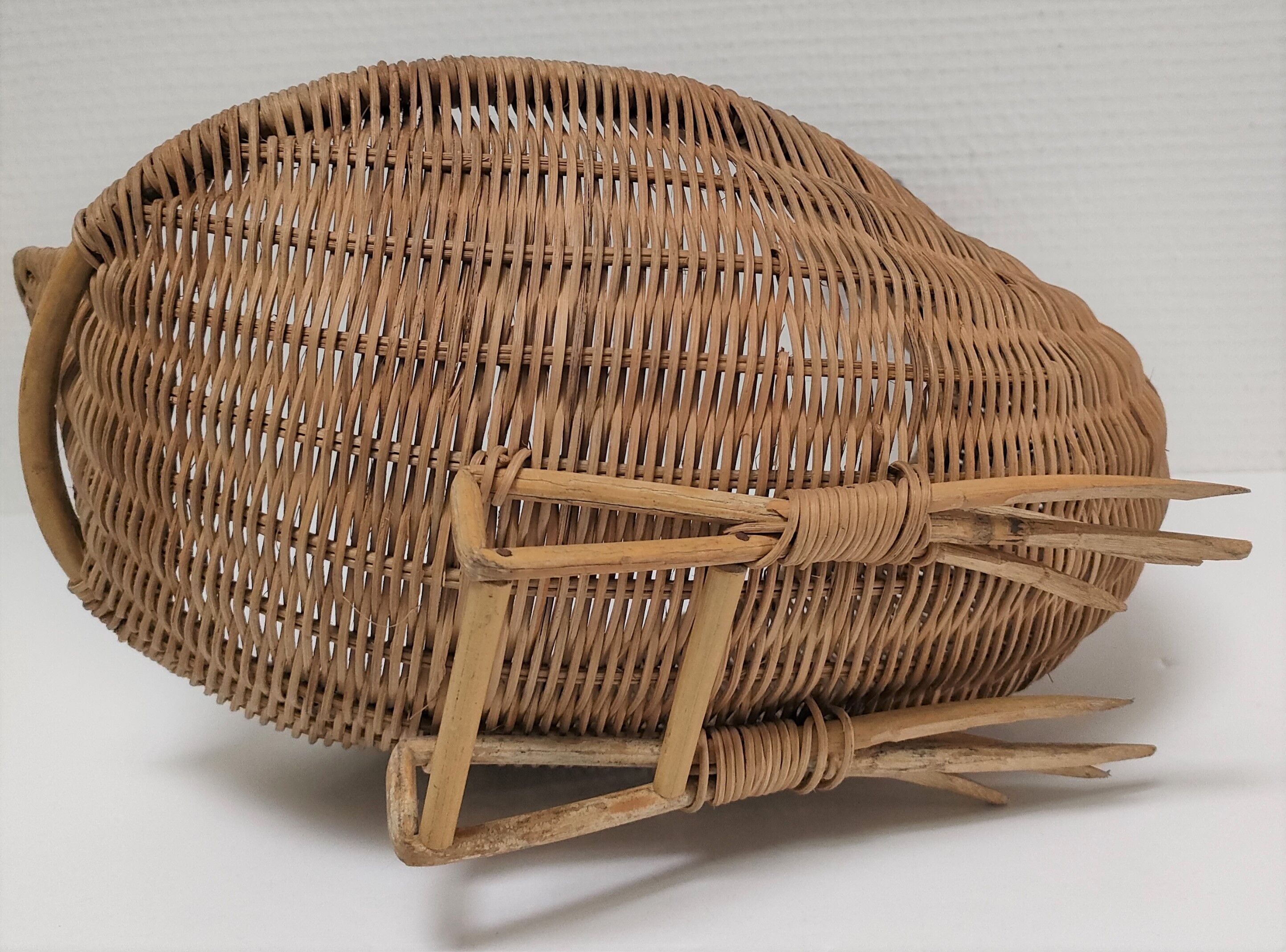 Zoomorphic basket bird, wicker braided vintage