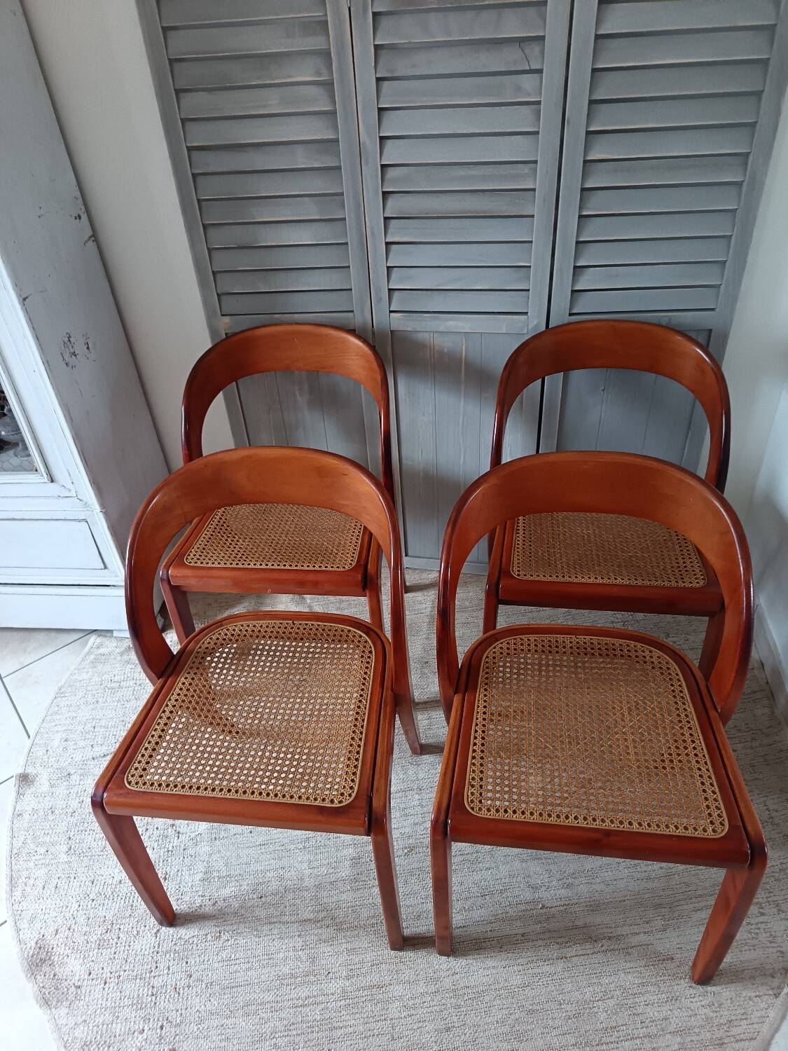 Baumann gondola chairs