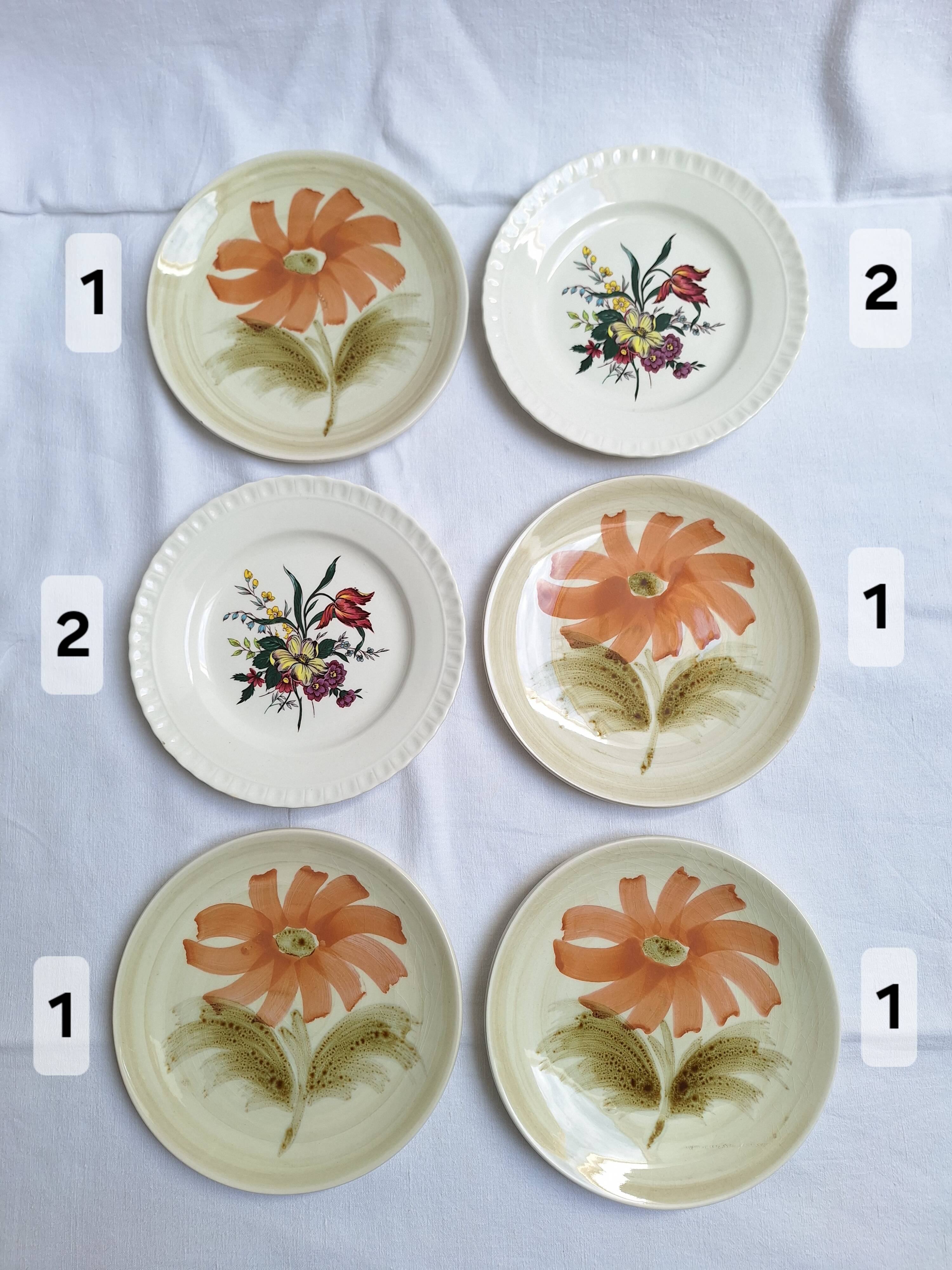 Assiettes à dessert avec fleurs St Amand et Galluis