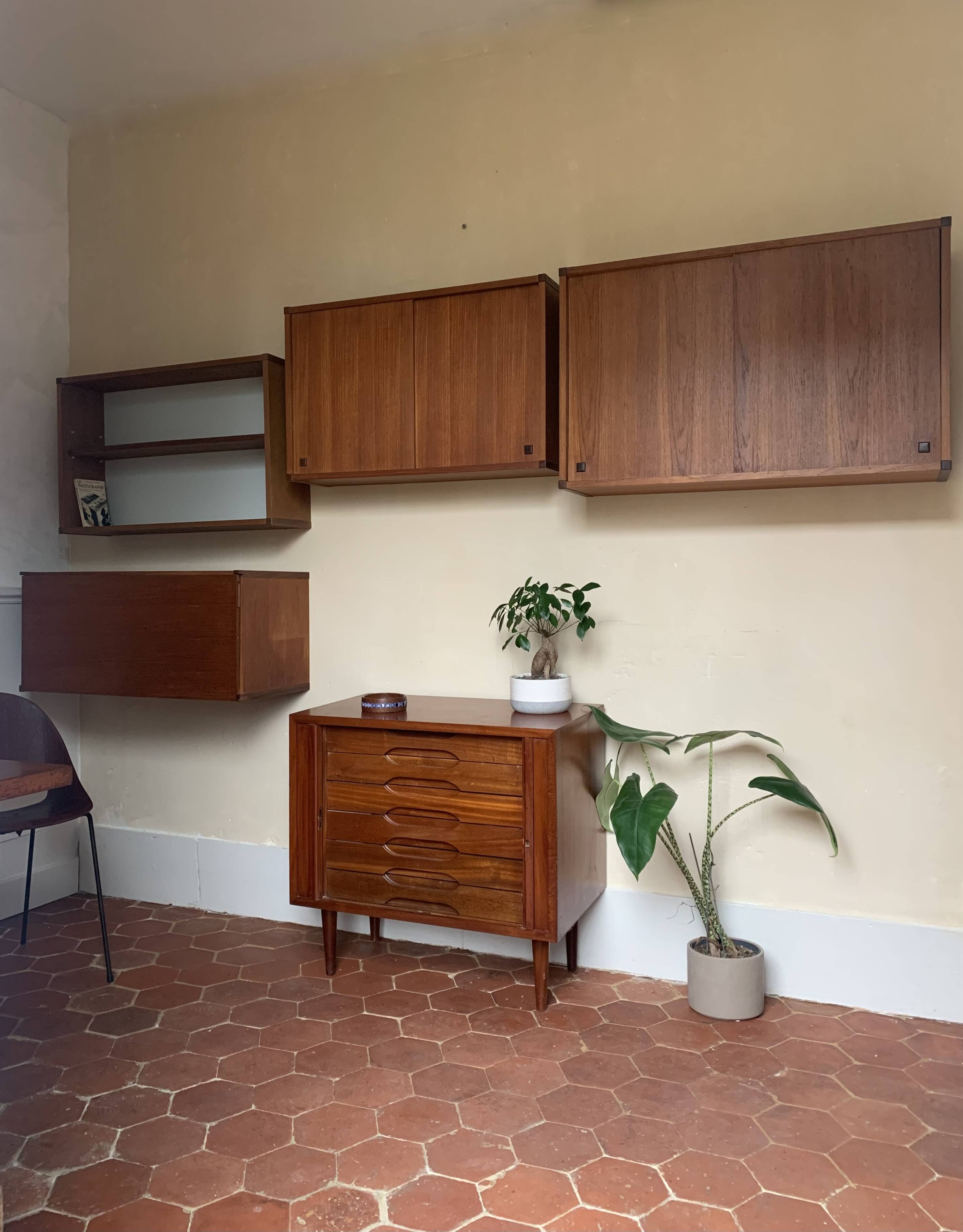 Vintage teak wall bookcase