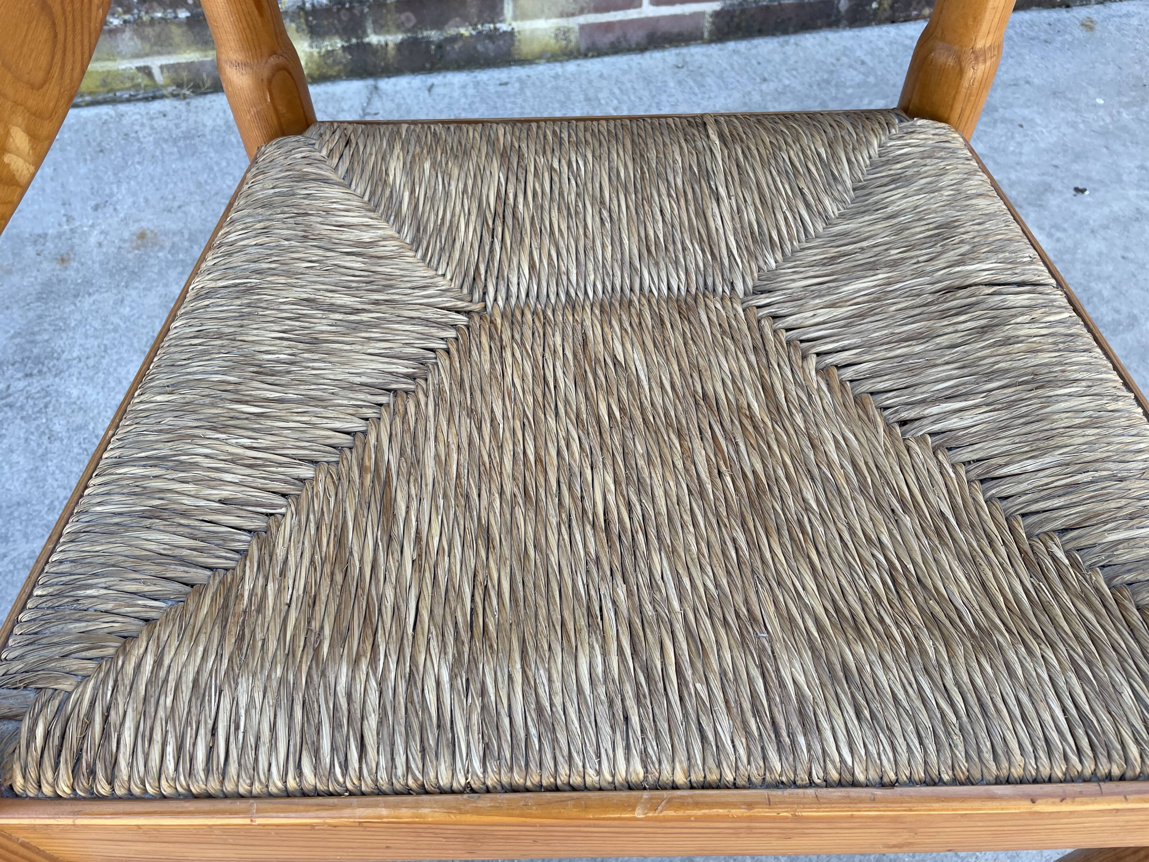 Carimate modèle 892 Vico Magistretti pour Cassina