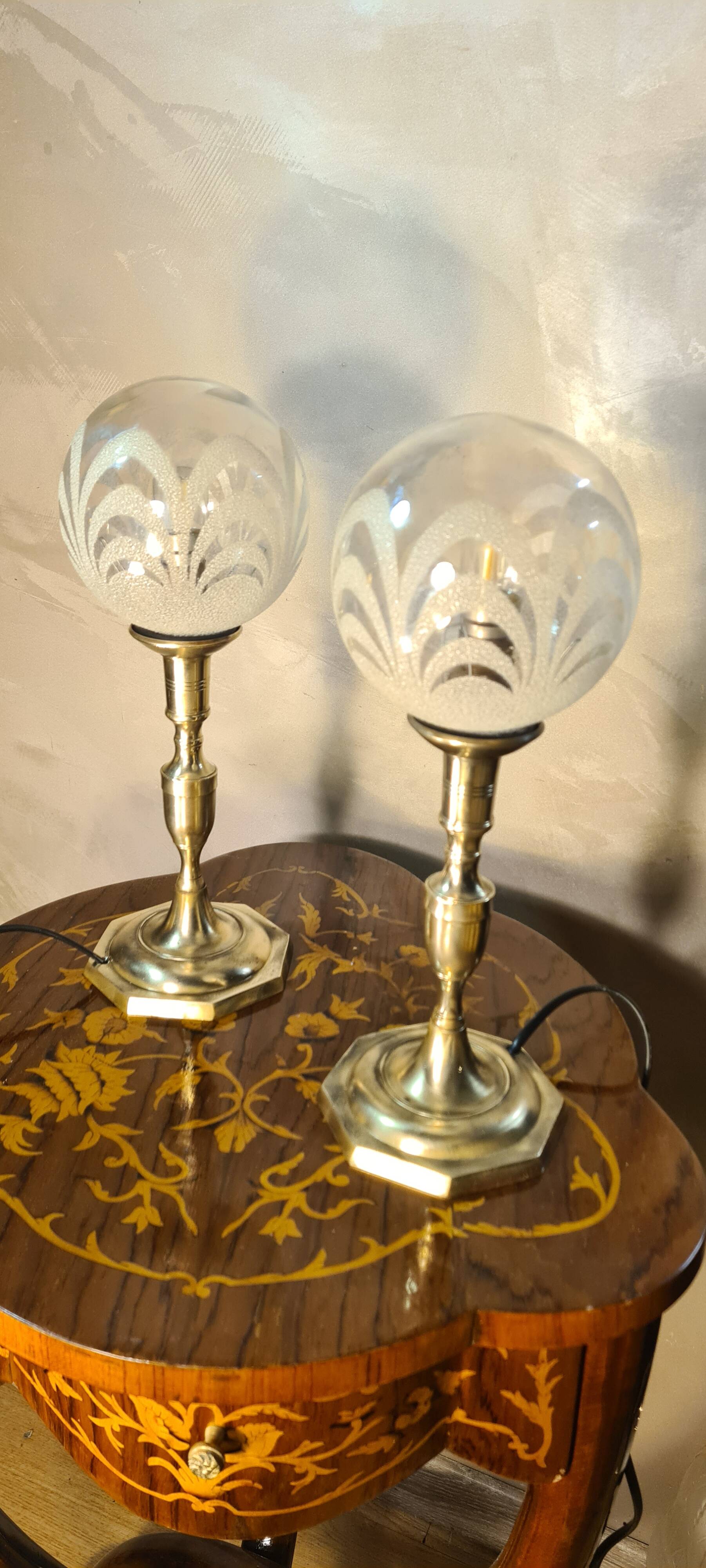 pair of brass bedside lamps and glass ball 32x160