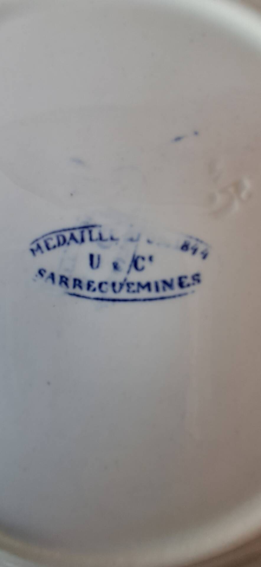 Orientalist plate U&C Sarreguemines. Gold medal 1844