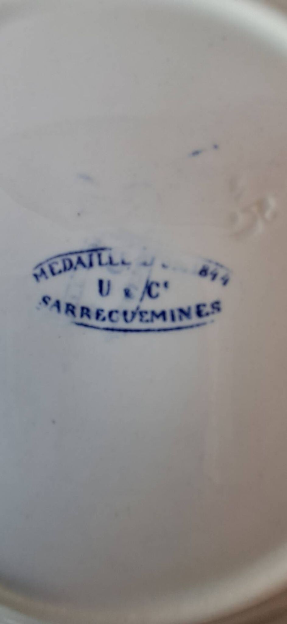 Orientalist plate U&C Sarreguemines. Gold medal 1844