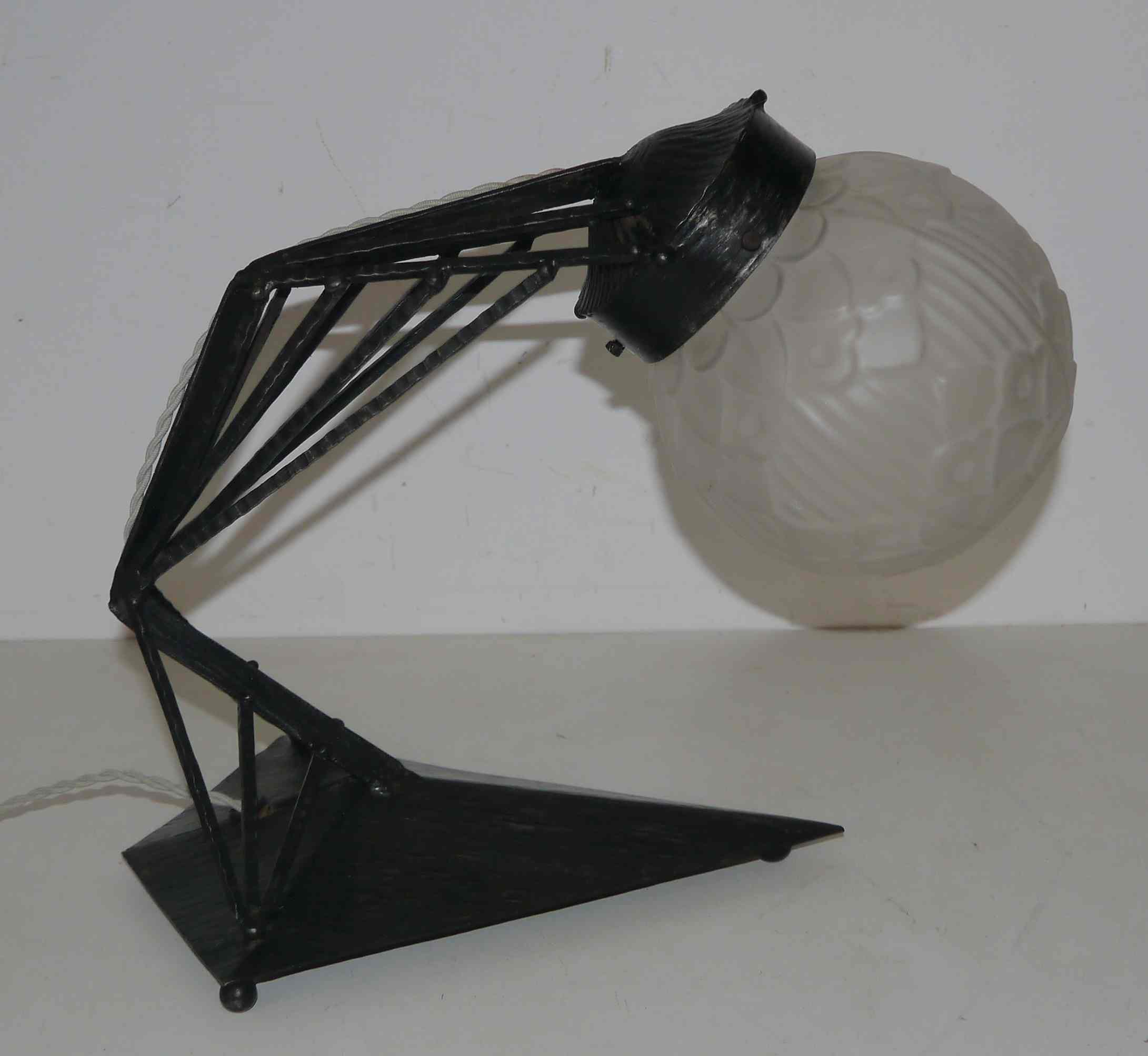 Lampe  fer forgé art déco