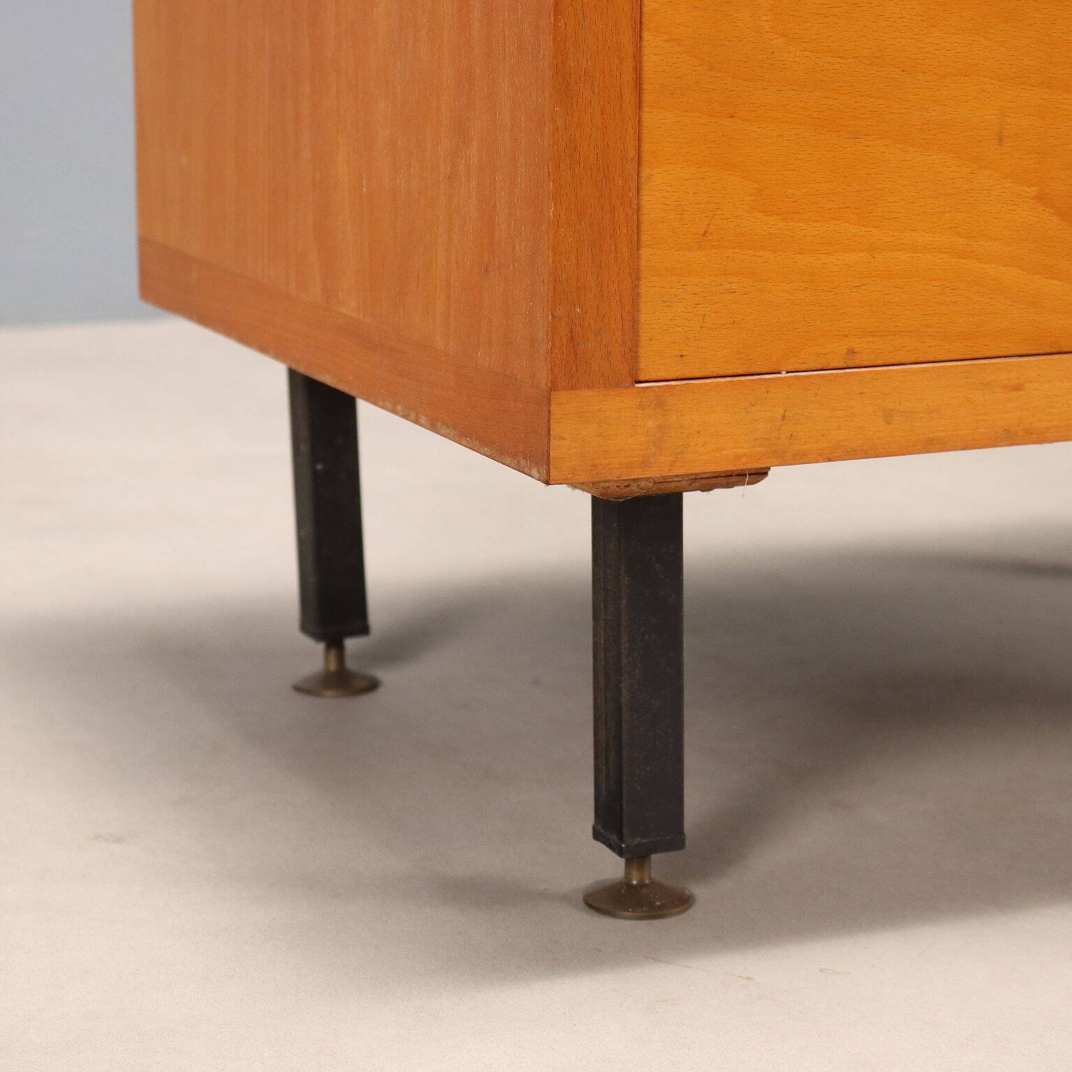 Small cabinet from the 1960s