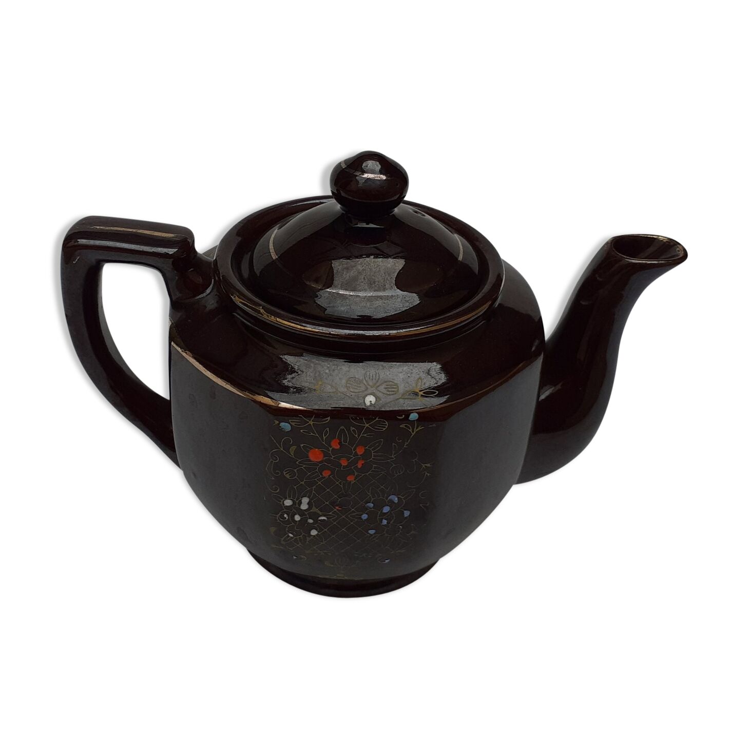 Ceramic teapot
