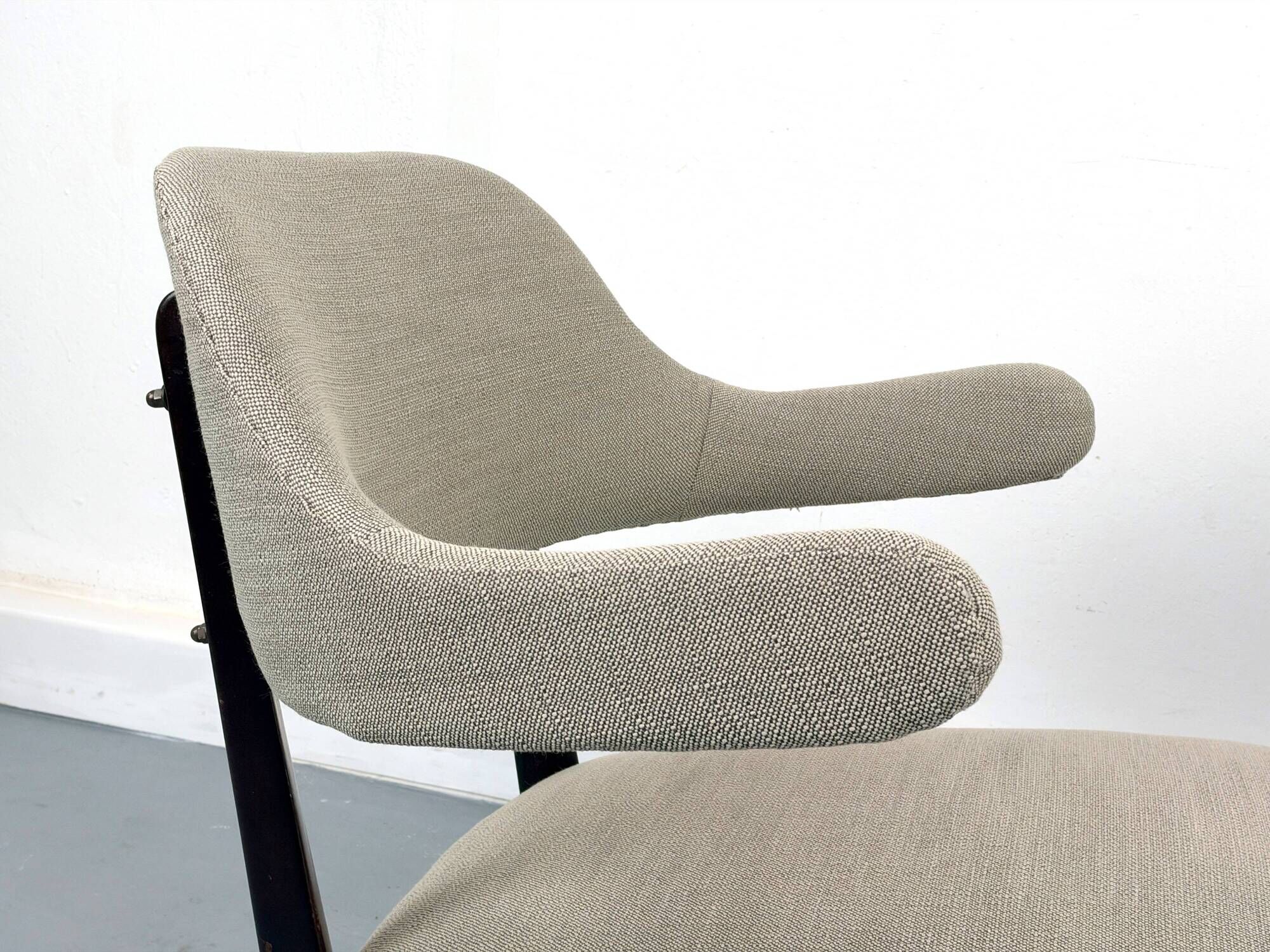 Lounge chairs with new fabric, 1950s, Set of 2