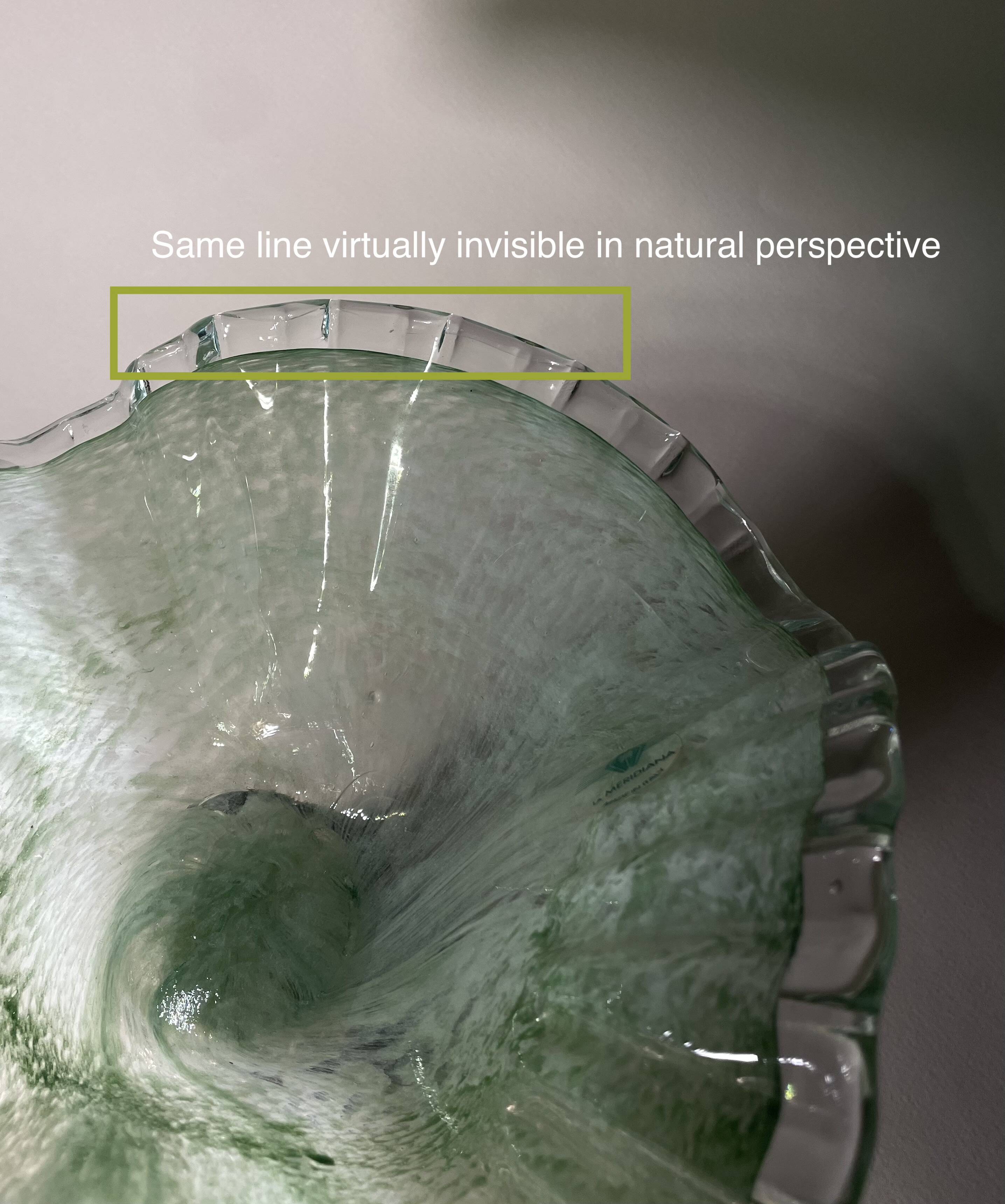 Centrepiece bowl LA MERIDIANA in blown glass on a silver pedestal.