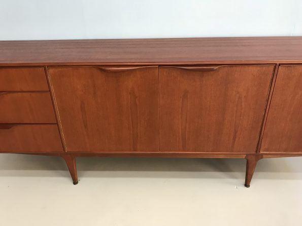 Buffet Vintage Mcintosh
