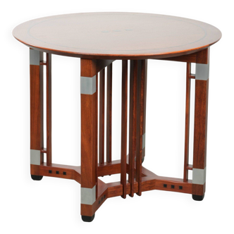 Beautiful round Art Deco design side/coffee table