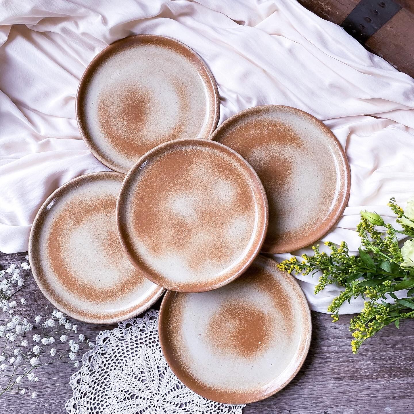 Serving small stoneware dessert plates