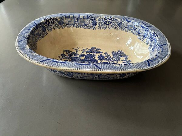 Plat en faïence belge Boch La Louvière