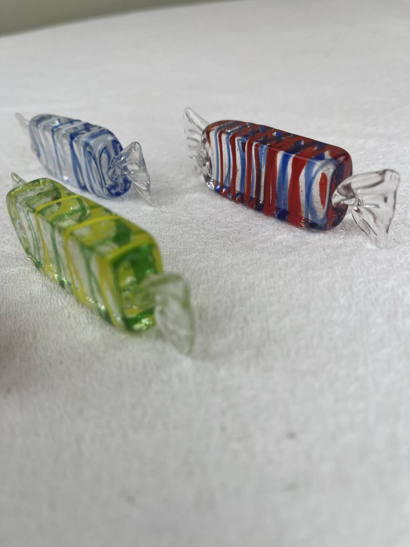 8 Murano knife rests
