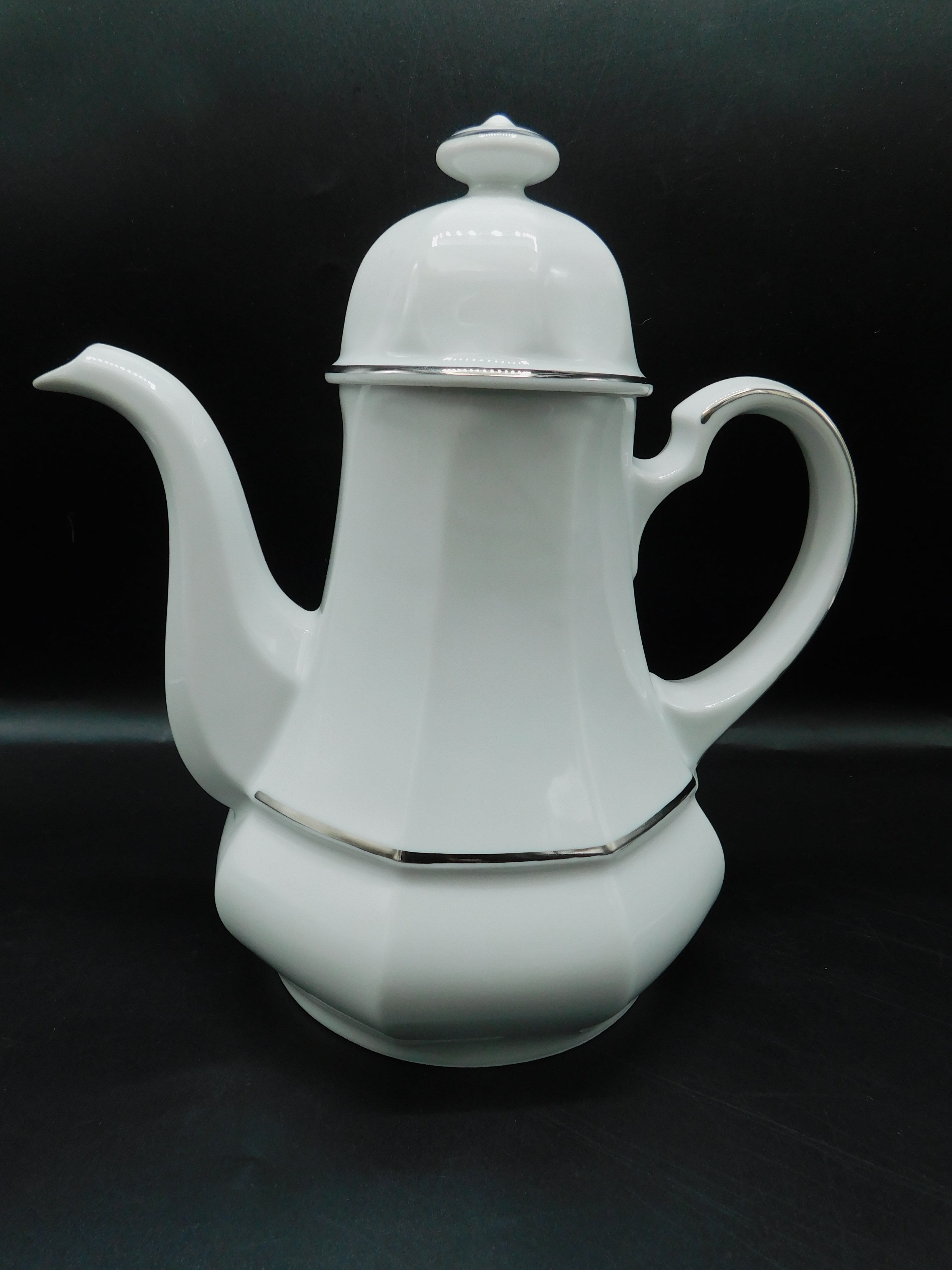 Winterling Kirchenlamitz Bavaria porcelain pourer