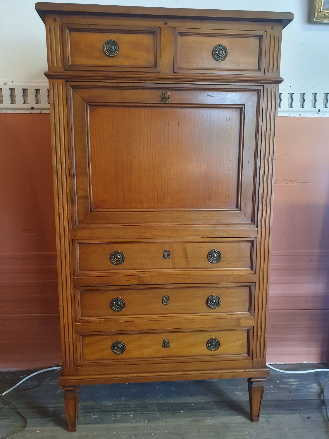 Secrétaire de style Louis 16