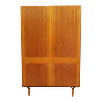 Vintage kledingkast Frantisek Mezulanik voor Novy Domov