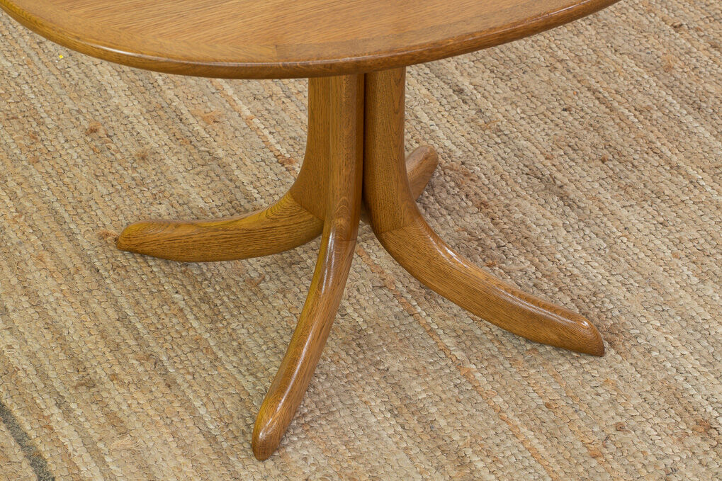 Scandinavian coffee table 80 cm