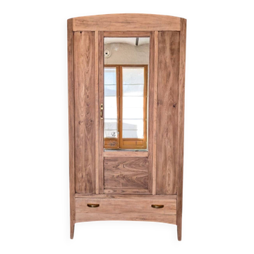 Old Parisian bonnetière with a restored raw wood mirror.