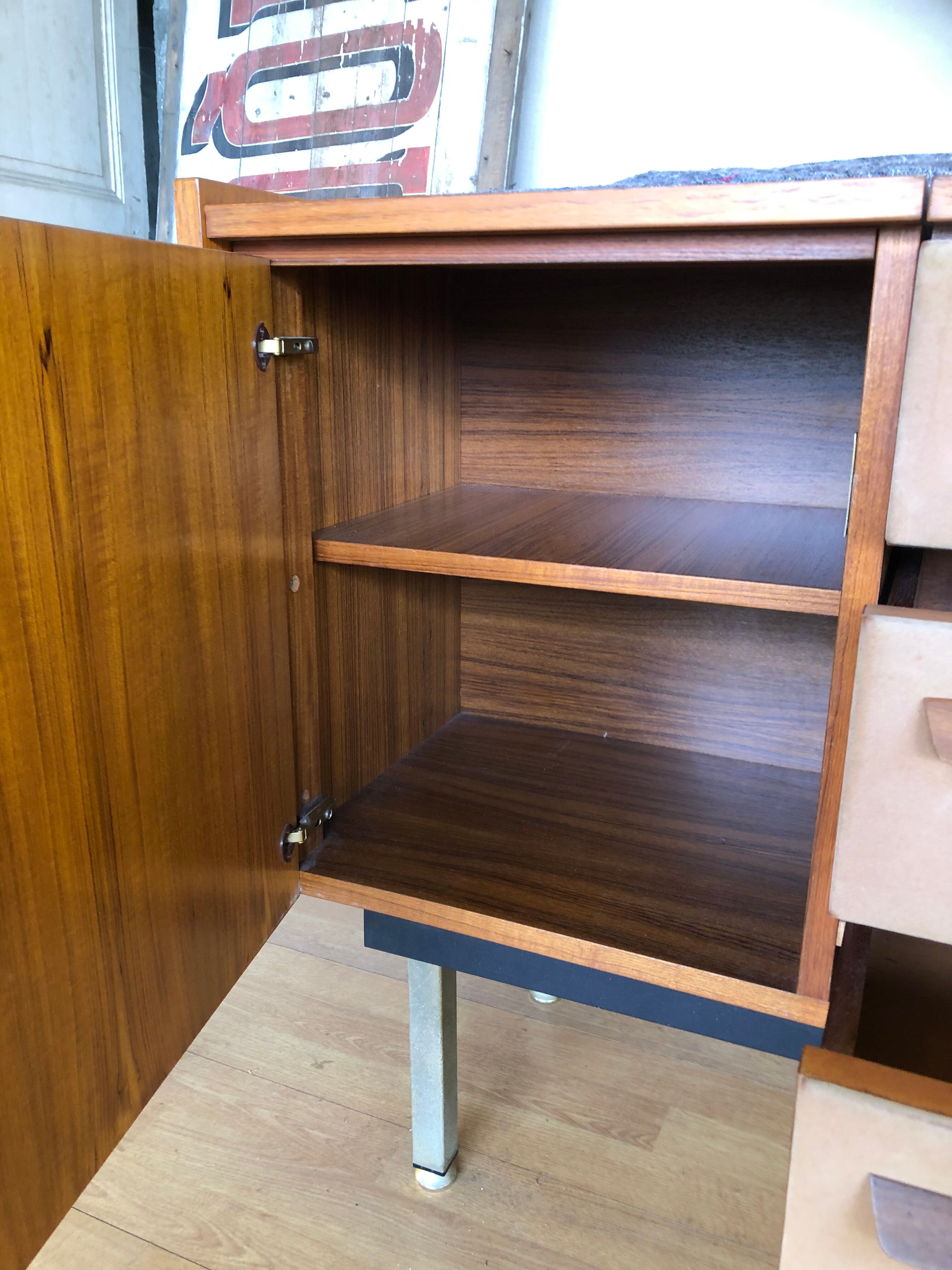 Chest of drawers dressing table in mahogany 1960