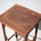 Curved wood trundle table