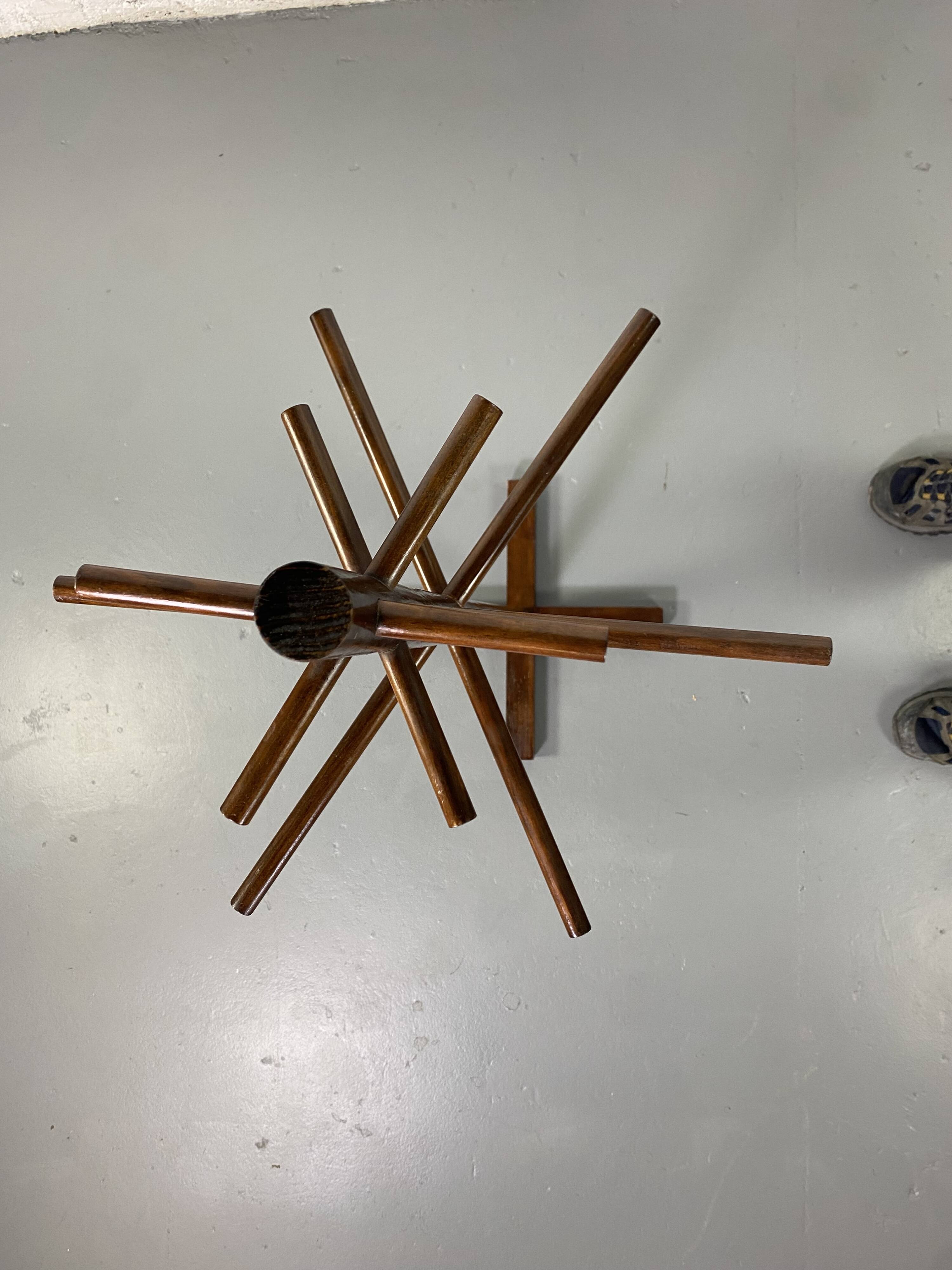 Porte manteau à pied ou valet de chambre