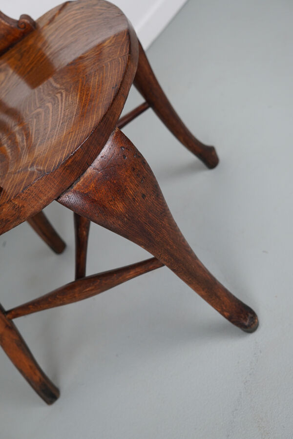 Paire de chaises de bureau de bureau en chêne édouardien anglais