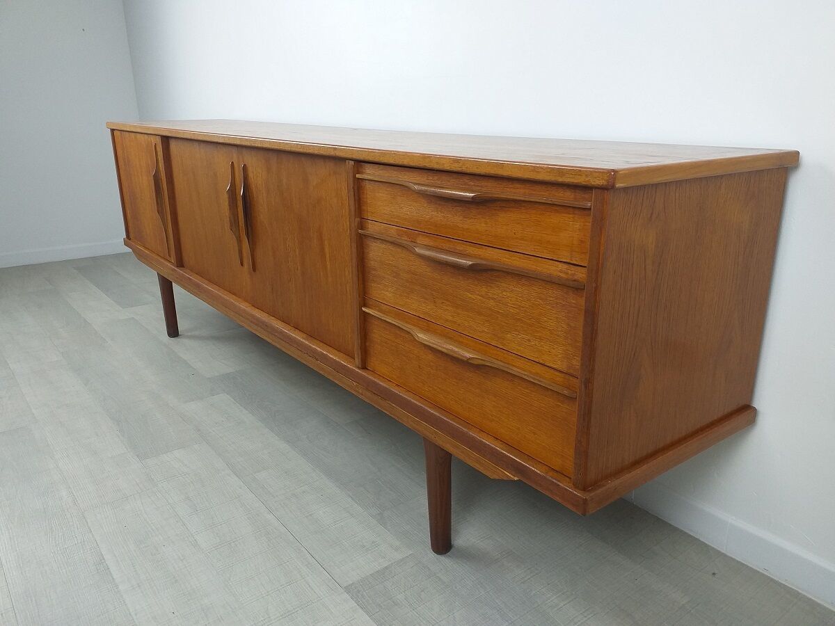 Scandinavian sideboard 60