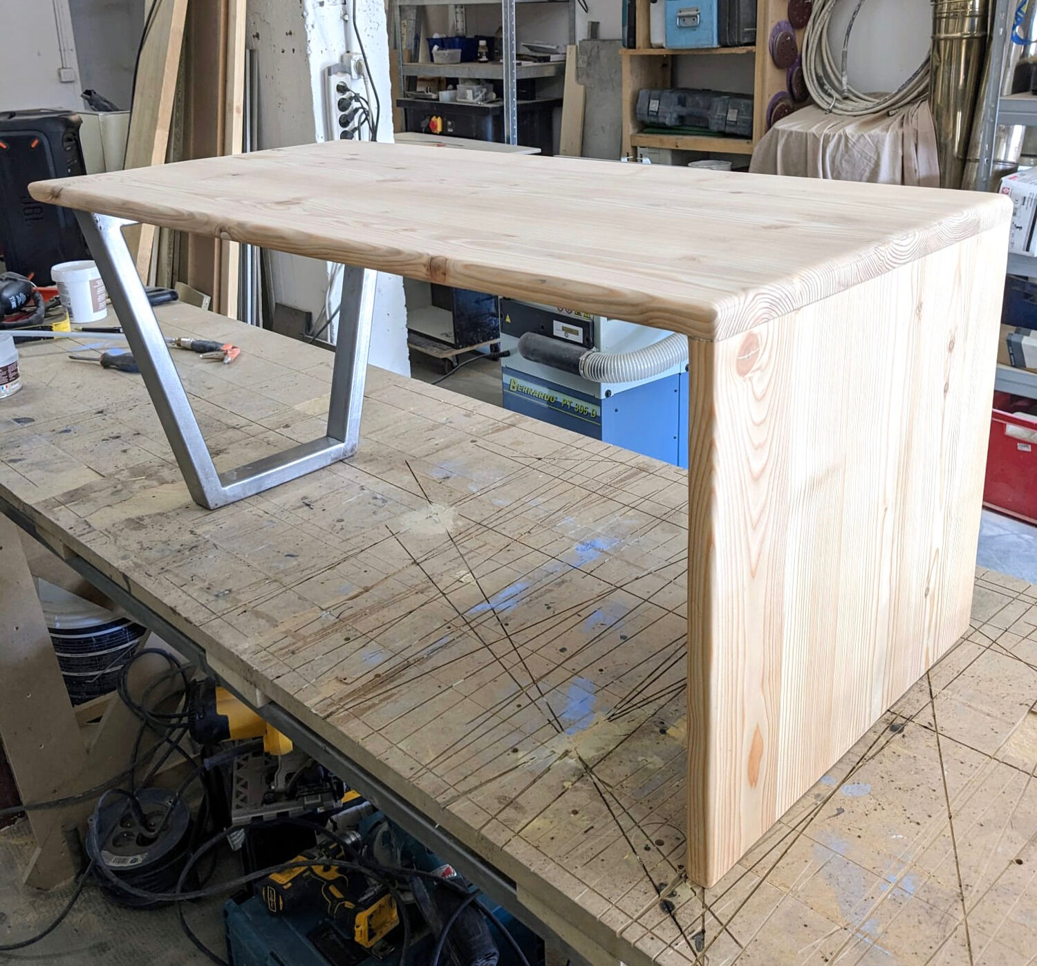 Larch coffee table and steel base