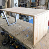 Table basse mélèze et pied acier