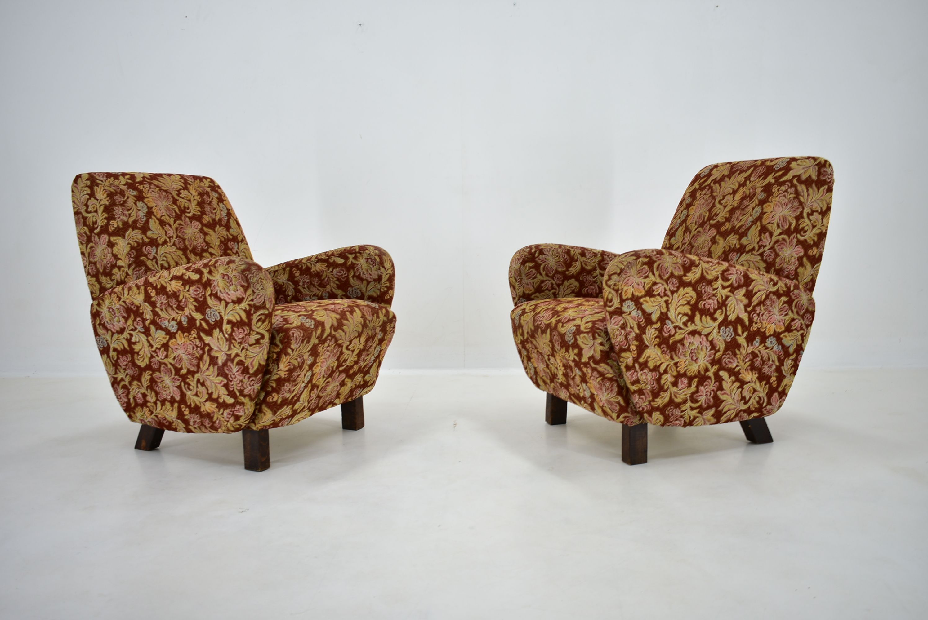 Set of Two Art Deco Armchairs H-283 by Jindřich Halabala, 1930s