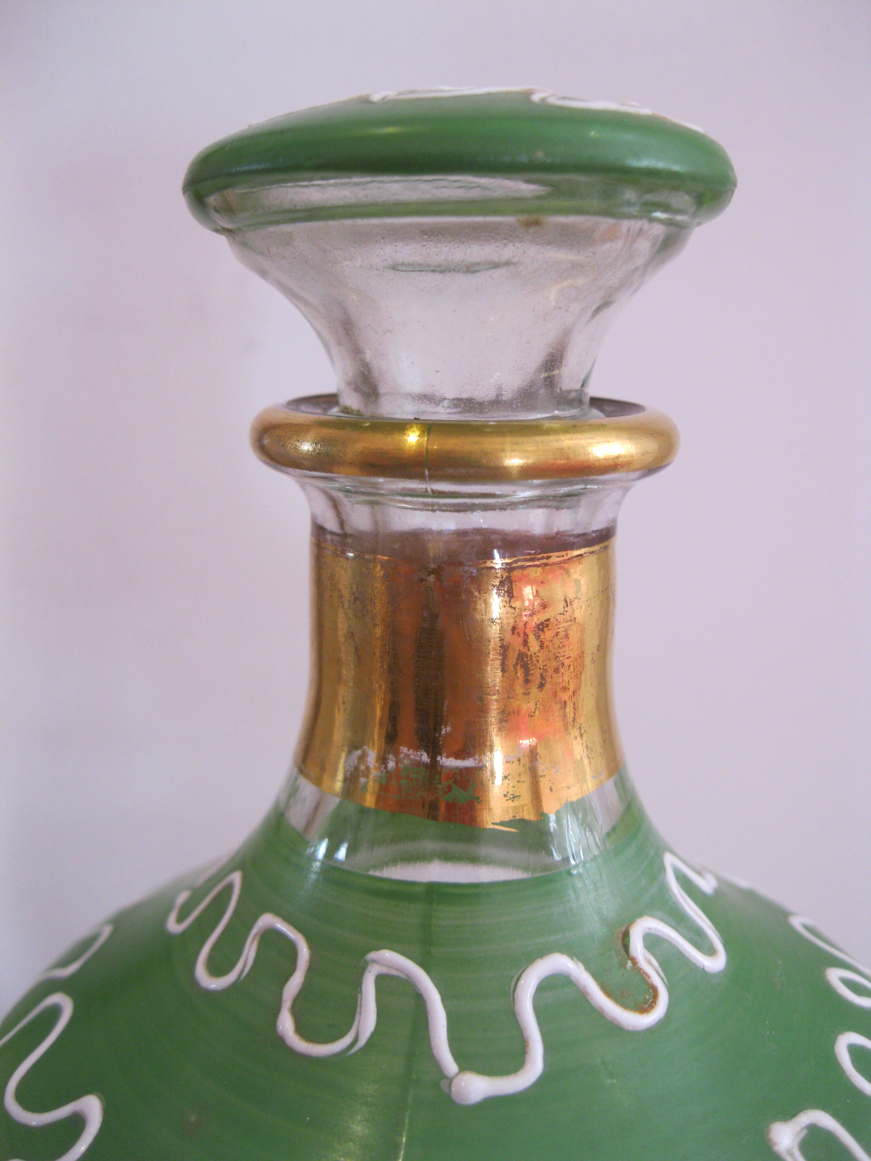 Carafe Art Déco verte et dorée