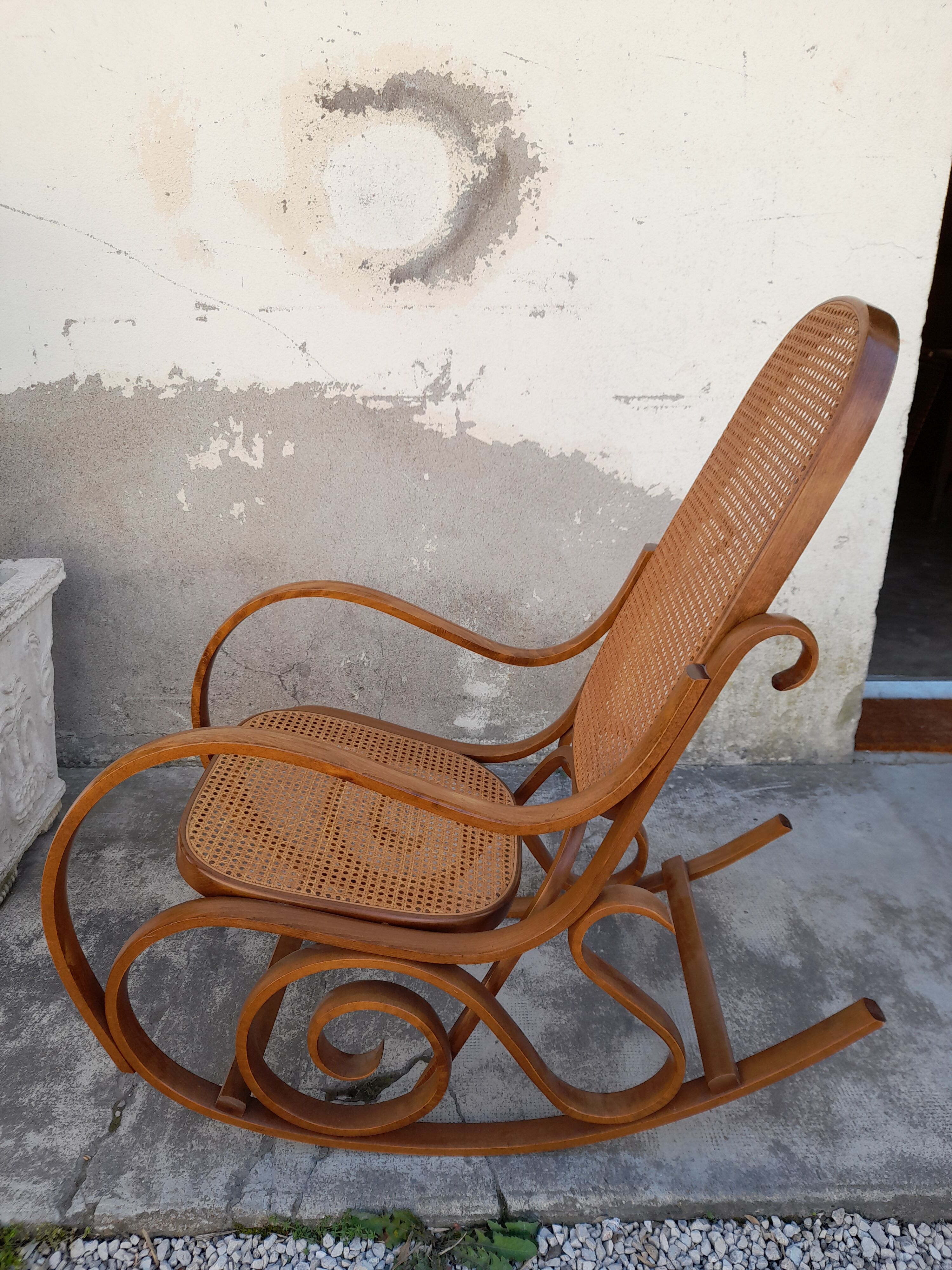 Rocking-chair canne by Luigi Crassevig Italy