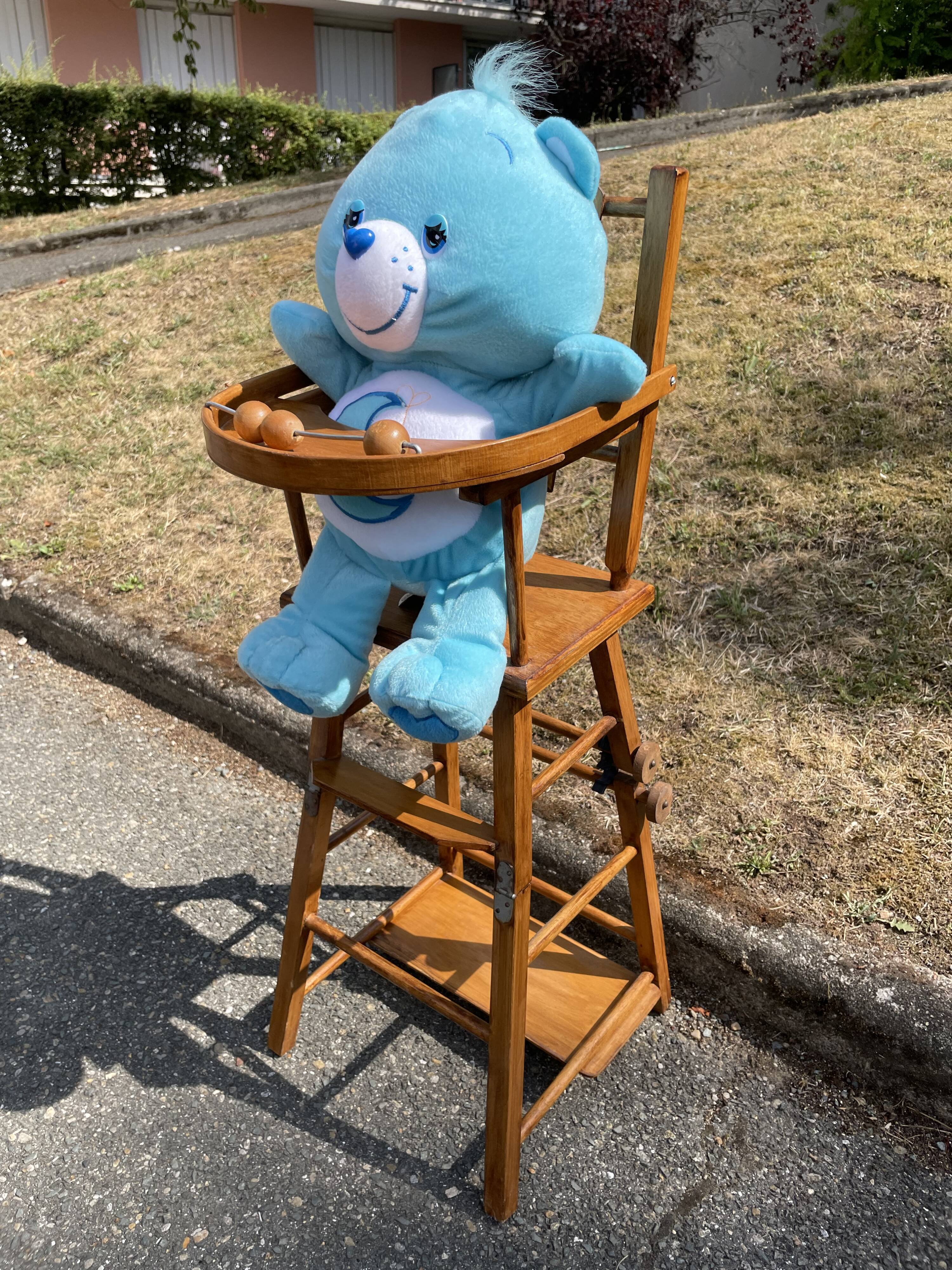 High chair for wooden doll with abacus